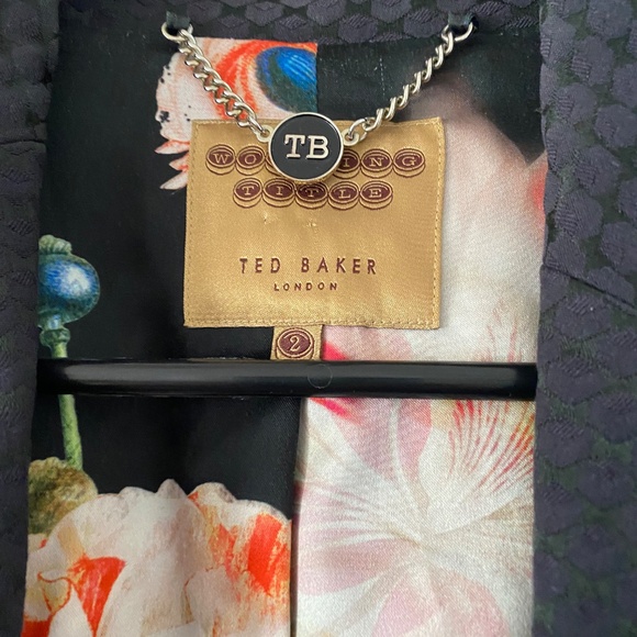 Ted Baker London jacquard blazer and pants suit set, Size 6 - Picture 2 of 5